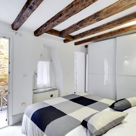 Cozy Apartment Up To 4 In Biennale Giardini By Bricola Apartments Veneza Exterior foto